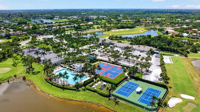 2279 Ridgewood Circle, Royal Palm Beach, FL 33411