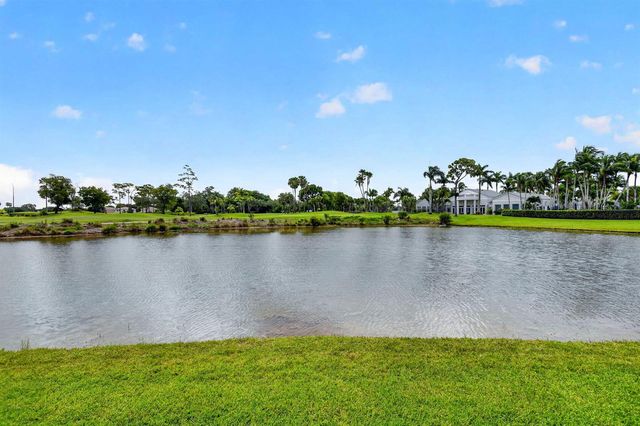 2279 Ridgewood Circle, Royal Palm Beach, FL 33411