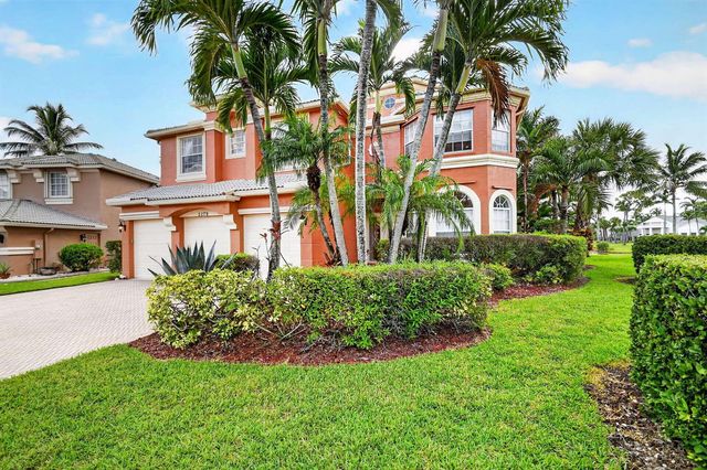 2279 Ridgewood Circle, Royal Palm Beach, FL 33411