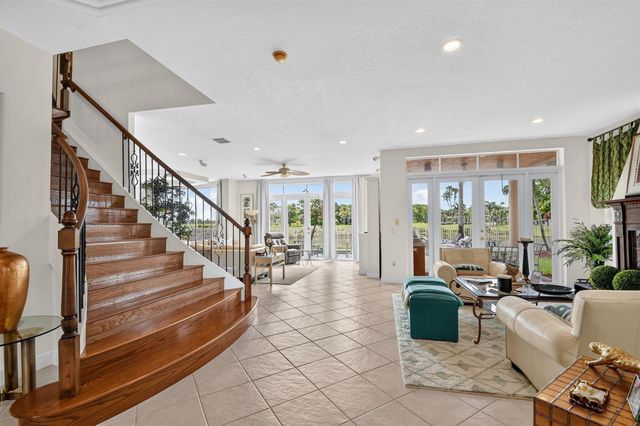 2279 Ridgewood Circle, Royal Palm Beach, FL 33411