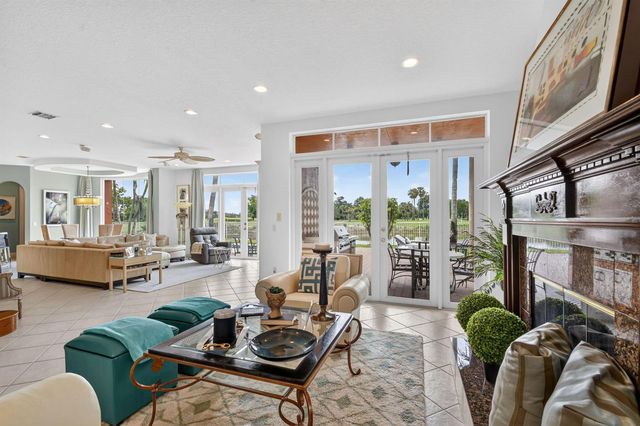 2279 Ridgewood Circle, Royal Palm Beach, FL 33411