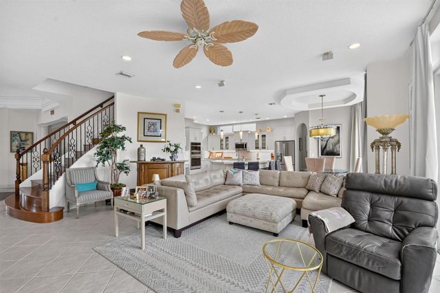 2279 Ridgewood Circle, Royal Palm Beach, FL 33411