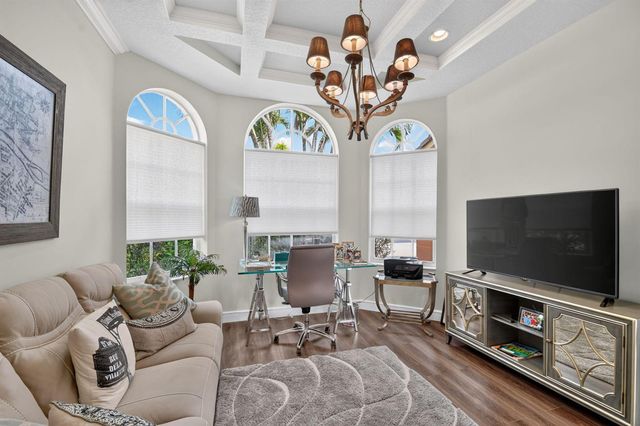 2279 Ridgewood Circle, Royal Palm Beach, FL 33411