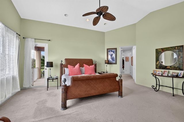 2279 Ridgewood Circle, Royal Palm Beach, FL 33411