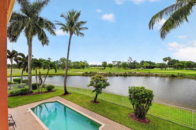2279 Ridgewood Circle, Royal Palm Beach, FL 33411