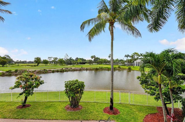 2279 Ridgewood Circle, Royal Palm Beach, FL 33411