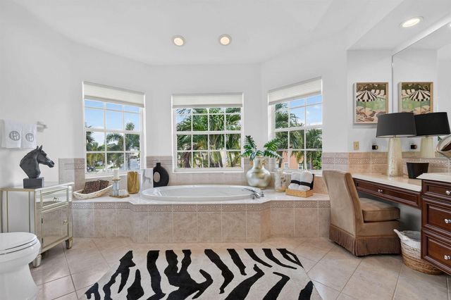 2279 Ridgewood Circle, Royal Palm Beach, FL 33411