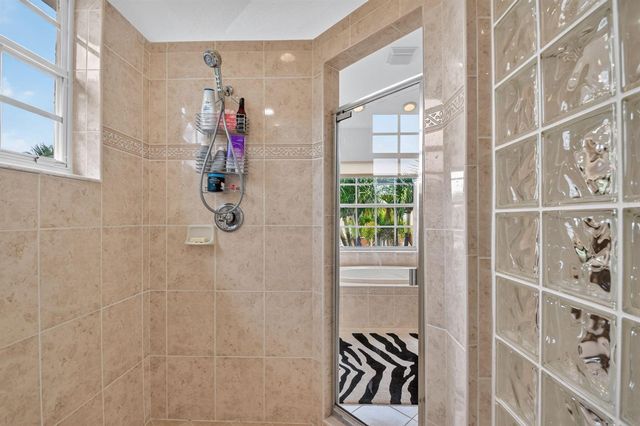 2279 Ridgewood Circle, Royal Palm Beach, FL 33411
