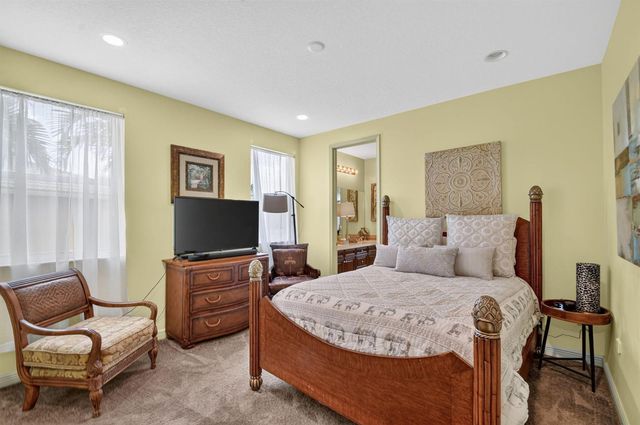2279 Ridgewood Circle, Royal Palm Beach, FL 33411