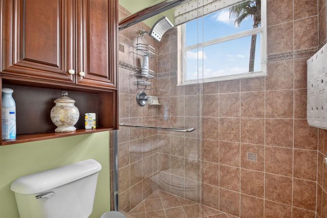 2279 Ridgewood Circle, Royal Palm Beach, FL 33411