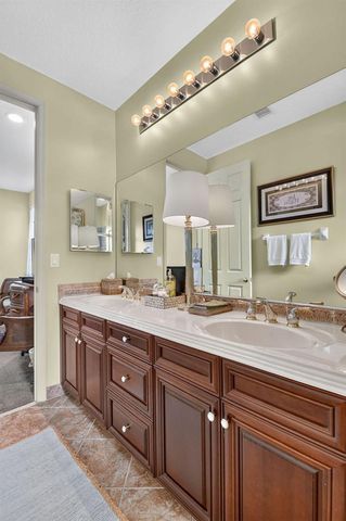2279 Ridgewood Circle, Royal Palm Beach, FL 33411
