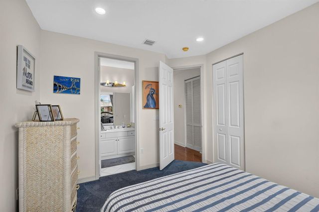 2279 Ridgewood Circle, Royal Palm Beach, FL 33411