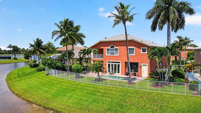 2279 Ridgewood Circle, Royal Palm Beach, FL 33411