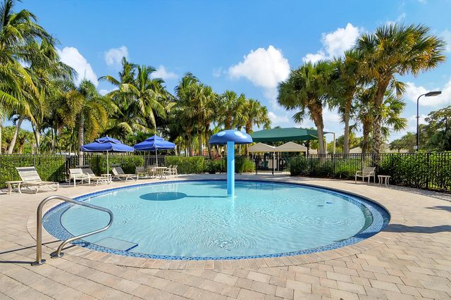 2279 Ridgewood Circle, Royal Palm Beach, FL 33411