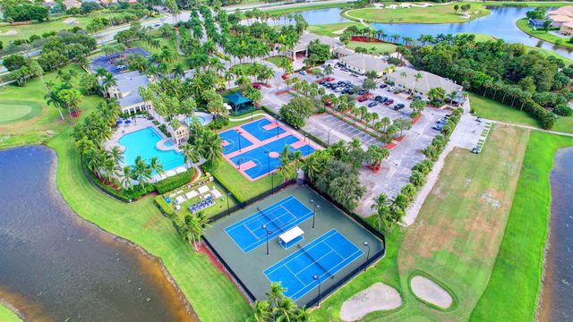 2279 Ridgewood Circle, Royal Palm Beach, FL 33411