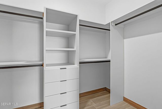 953 Ada Lane, El Paso, TX 79932