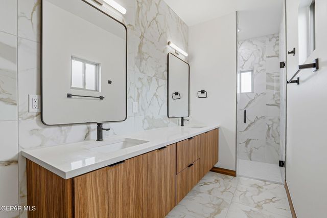 953 Ada Lane, El Paso, TX 79932