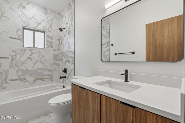 953 Ada Lane, El Paso, TX 79932