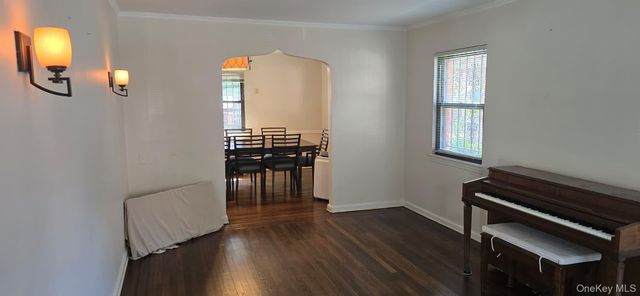 20962 Whitehall Terrace, Queens Village, NY 11427