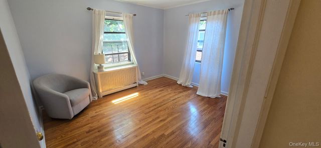 20962 Whitehall Terrace, Queens Village, NY 11427