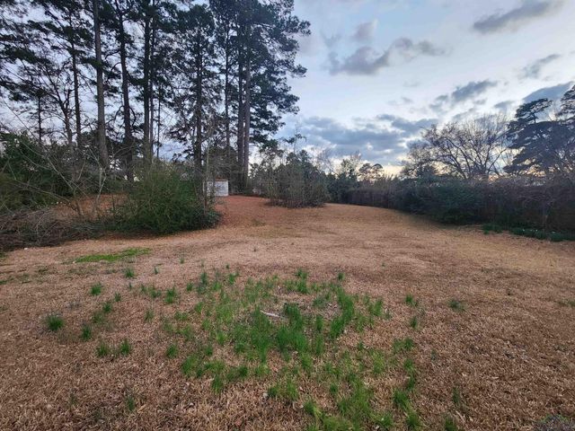 1212 Baxley, Longview, TX 75601