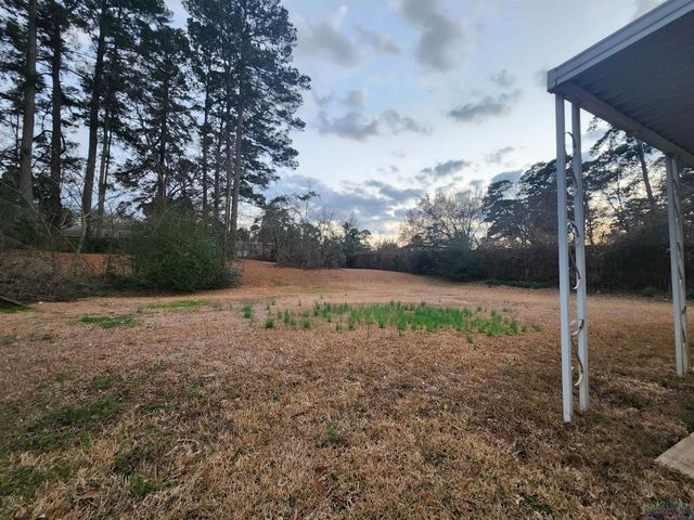 1212 Baxley, Longview, TX 75601