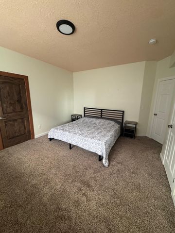 2919 E 12th Ave, Spokane, WA 99202