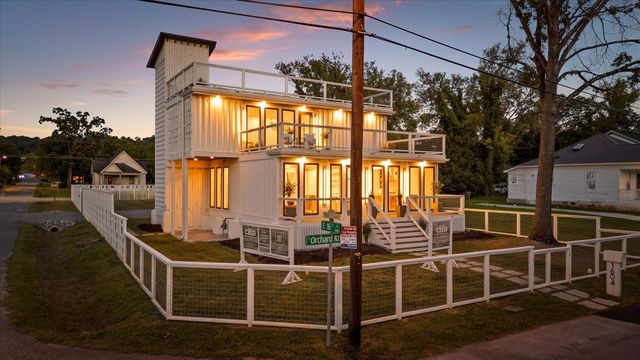 1604 S Orchard Knob Avenue, Chattanooga, TN 37404