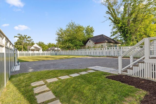 1604 S Orchard Knob Avenue, Chattanooga, TN 37404