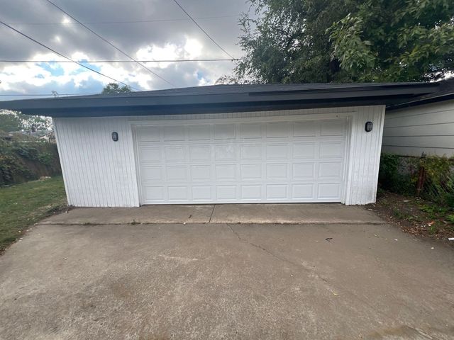 290 Merrill Avenue, Calumet City, IL 60409