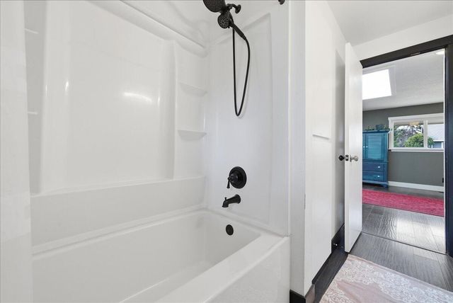 758 NE Quimby Avenue, Bend, OR 97701