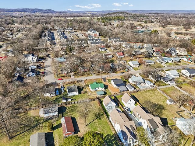 804 W End Cir, Franklin, TN 37064