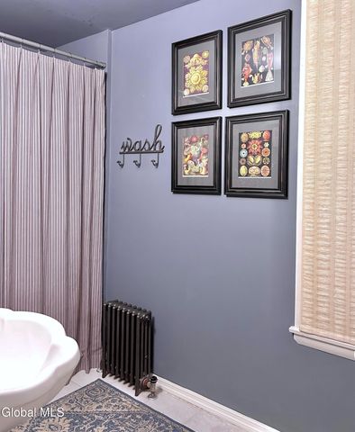 12 Parkview Court, Troy, NY 12180