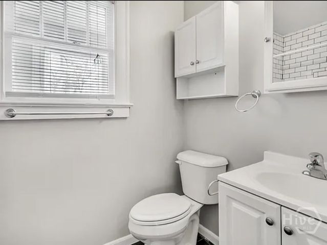 916 E 35th Street, Savannah, GA 31401
