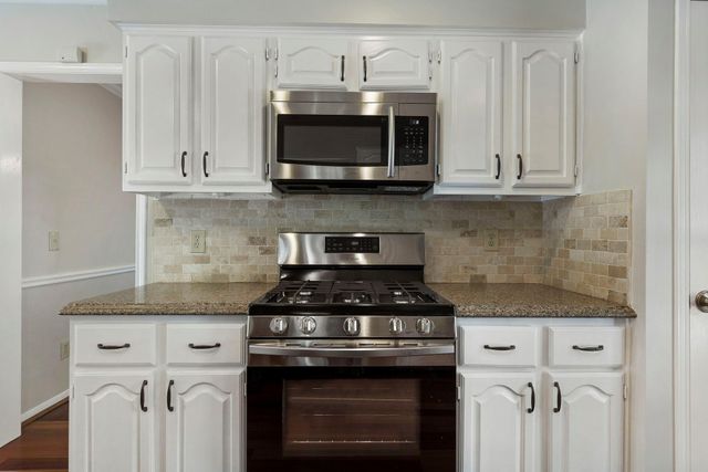 58 Fire Flicker Place, The Woodlands, TX 77381