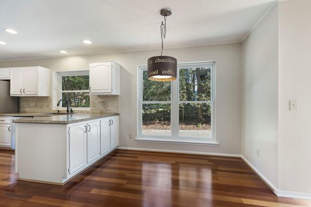 58 Fire Flicker Place, The Woodlands, TX 77381