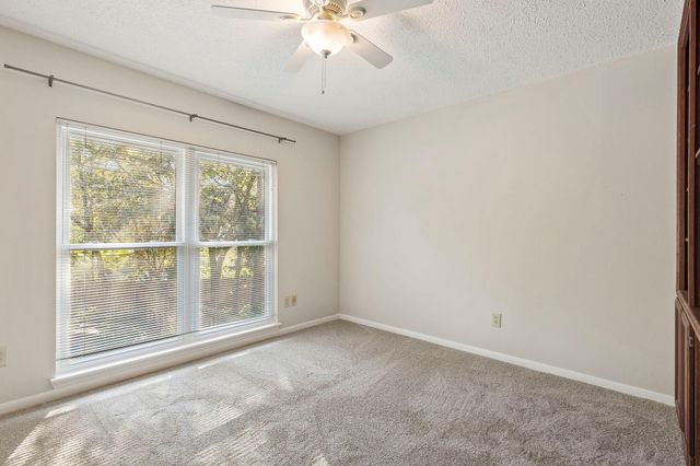 58 Fire Flicker Place, The Woodlands, TX 77381