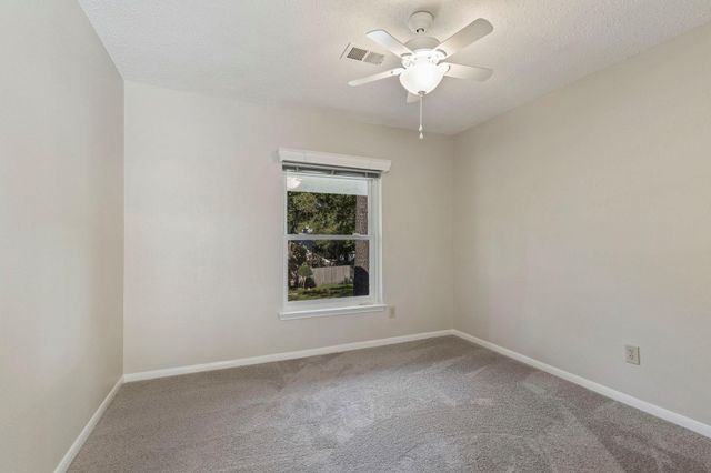 58 Fire Flicker Place, The Woodlands, TX 77381