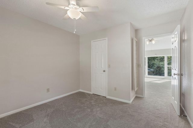 58 Fire Flicker Place, The Woodlands, TX 77381