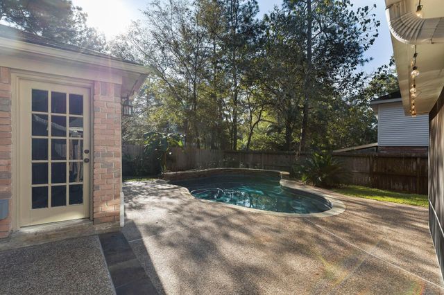 58 Fire Flicker Place, The Woodlands, TX 77381