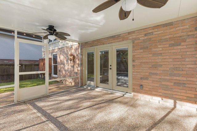 58 Fire Flicker Place, The Woodlands, TX 77381