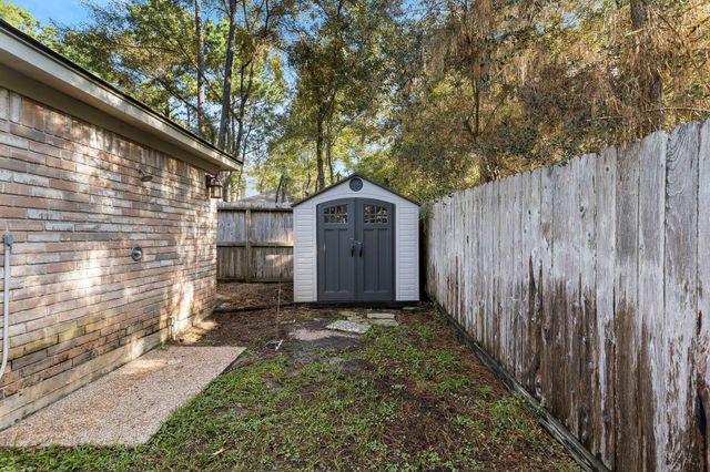 58 Fire Flicker Place, The Woodlands, TX 77381