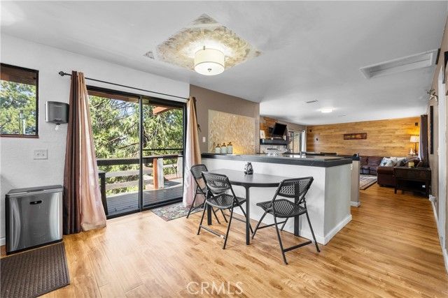 30901 Live Oak Drive, Running Springs, CA 92382