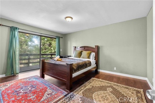 30901 Live Oak Drive, Running Springs, CA 92382