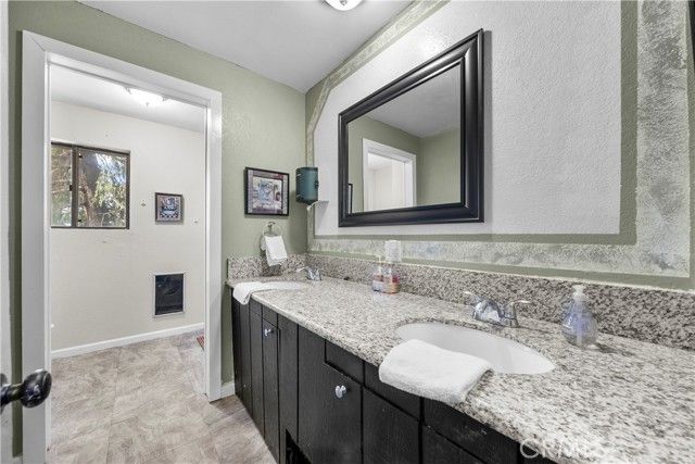 30901 Live Oak Drive, Running Springs, CA 92382