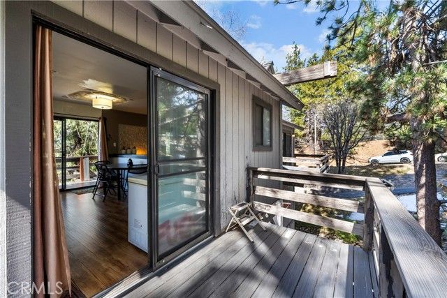 30901 Live Oak Drive, Running Springs, CA 92382