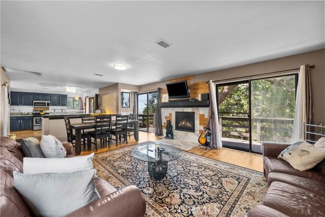 30901 Live Oak Drive, Running Springs, CA 92382