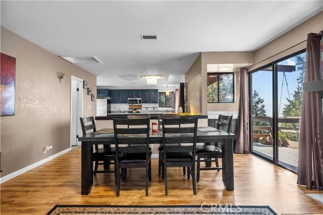 30901 Live Oak Drive, Running Springs, CA 92382