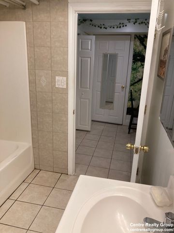 122 Westbourne Ter B, Brookline, MA 02446