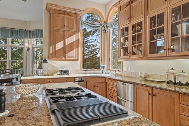 26541 Golf Links Dr, Pioneer, CA 95666